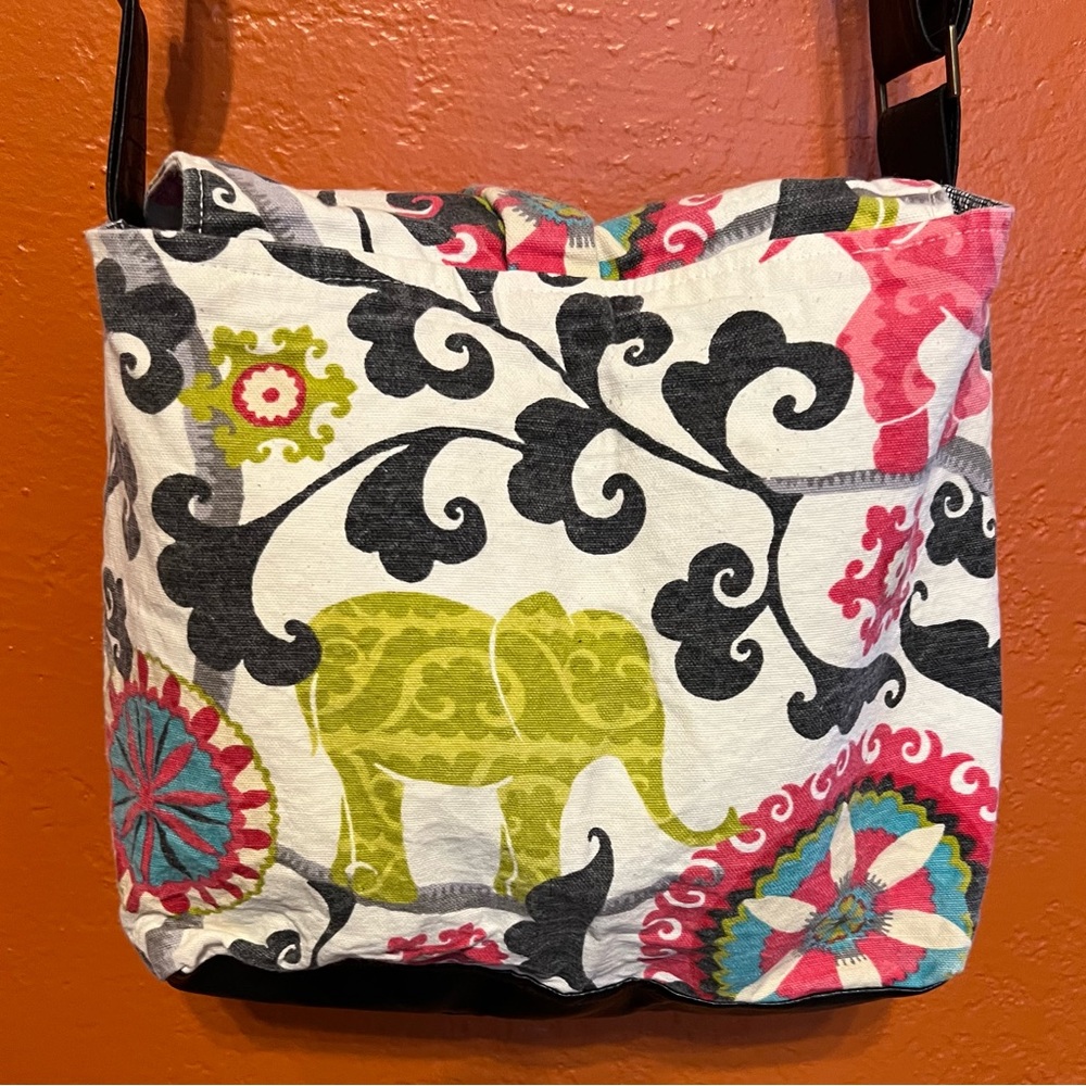 Handmade Elephant‎ crossbody bag - purse - Picture 4 of 4
